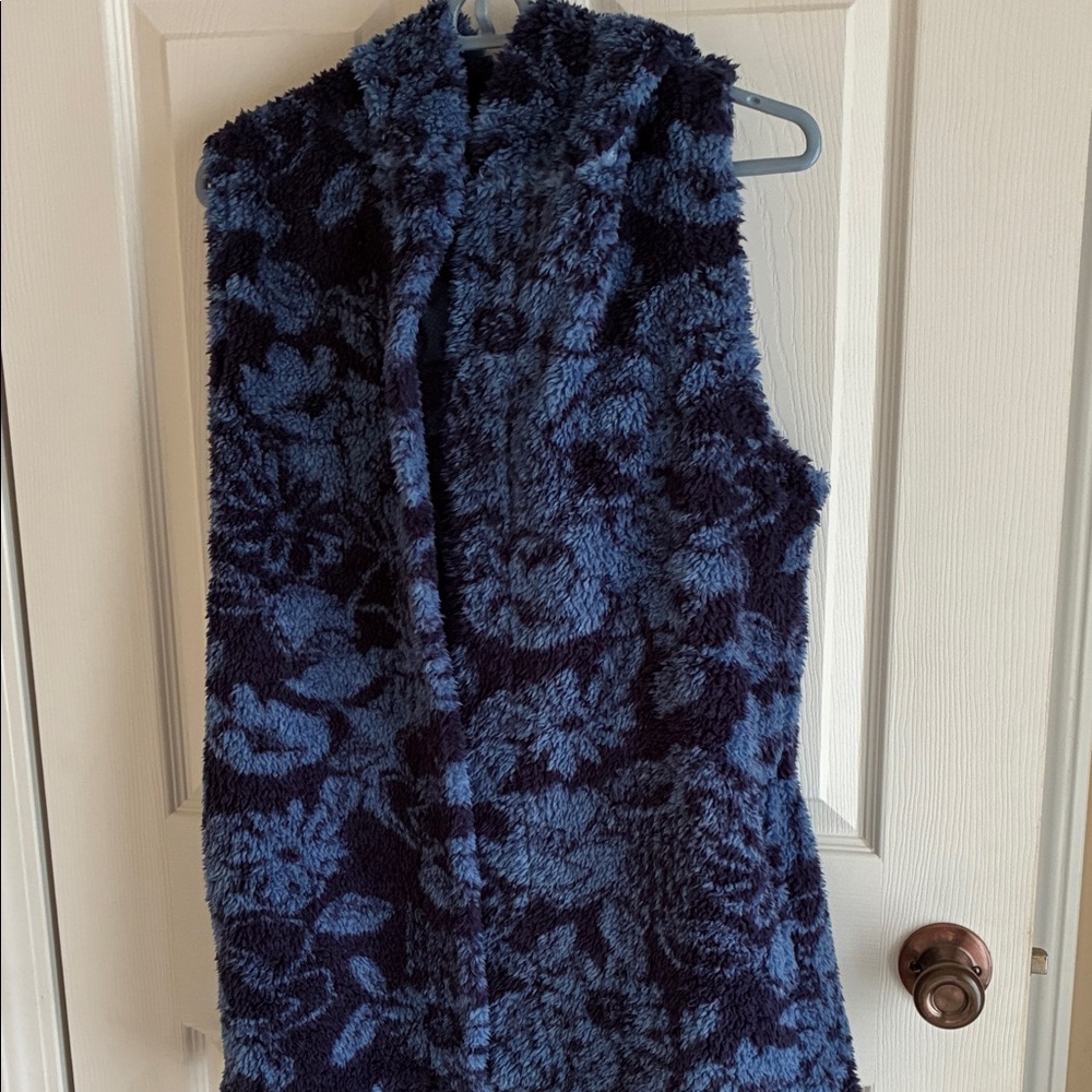 Koolaburra Blue Floral Fleece Vest